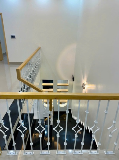 Gallery 5